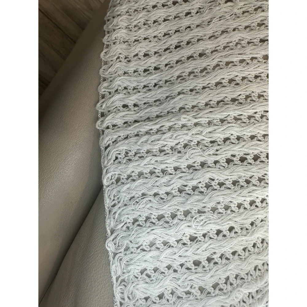 Vintage Handmade Baby Blanket ‎ White With Delicate Pink Flowers